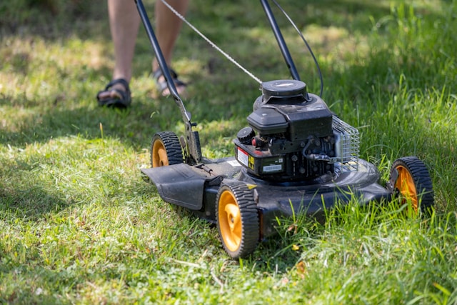 Grass Cutting for Dummies - From Flymo